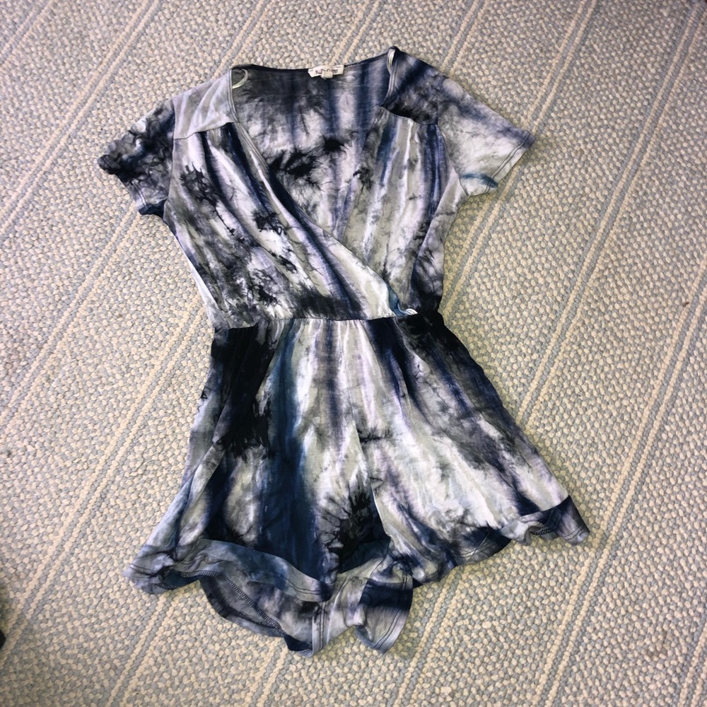 ROMPER - Picture 2 of 3